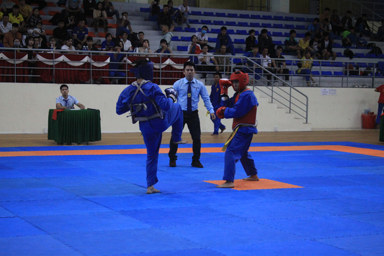 hinh-anh-so-gang-doi-khang-giai-tre-va-vo-dich-cac-clb-vovinam-da-nang-2020-2