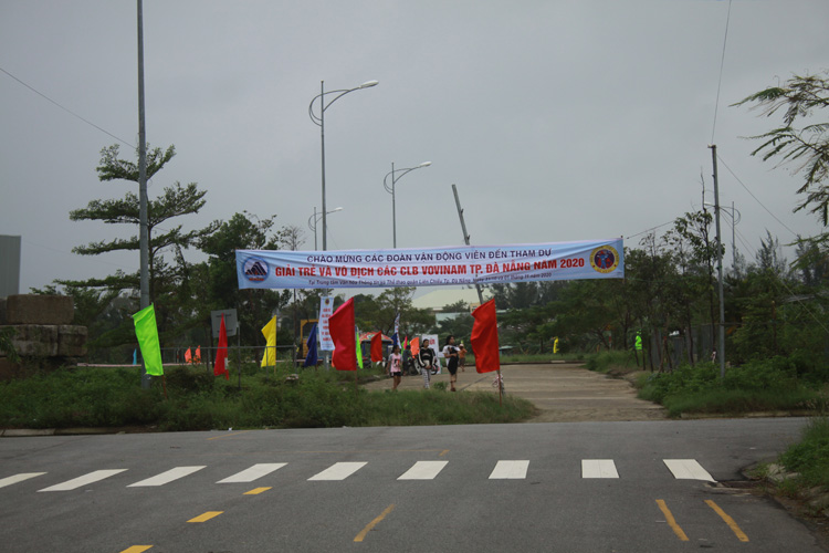 hinh-anh-so-gang-doi-khang-giai-tre-va-vo-dich-cac-clb-vovinam-da-nang-2020-5